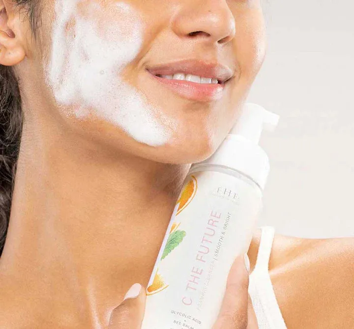 FarmHouse Fresh C The Future Foaming Cleanser 200ml.